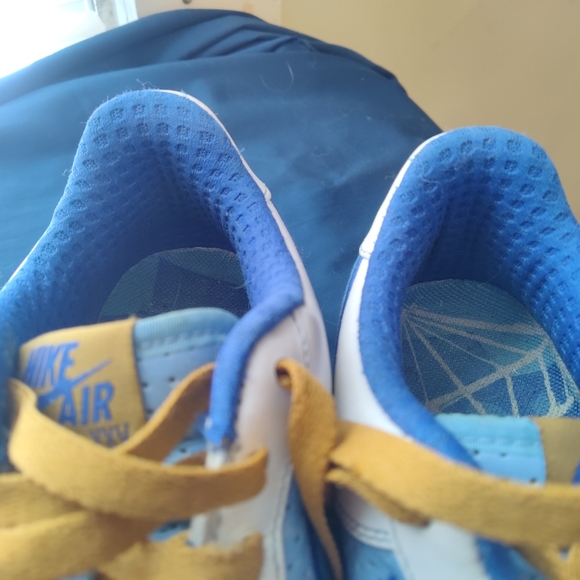 NIKE AIR FORCE 1 PREMIUM 07 DIAMOND PHILLY DOWN NORTH UNC BLUE GUM Size 6.5Y - Picture 4 of 5